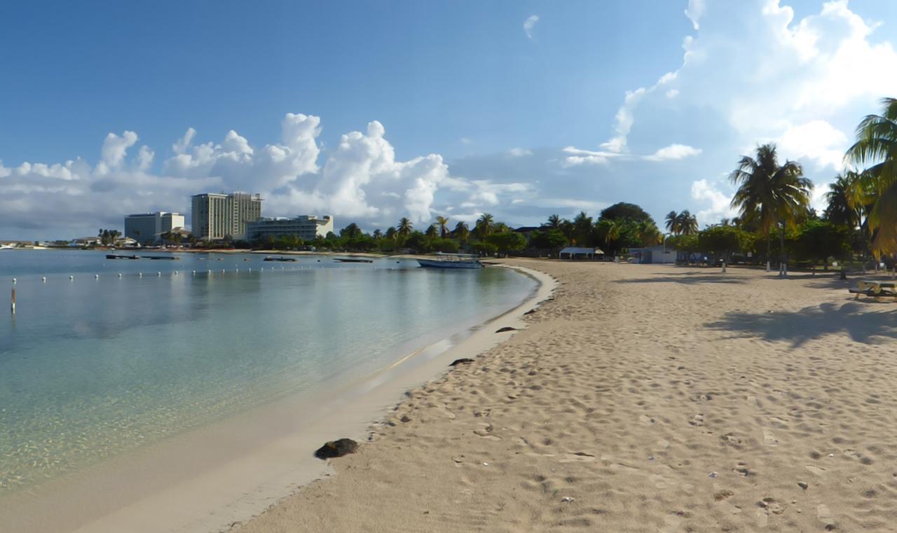Beach One Bedroom Suite A22 Ocho Rios Eksteriør billede